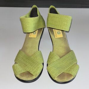 Charleston Shoe Co Green Sandals